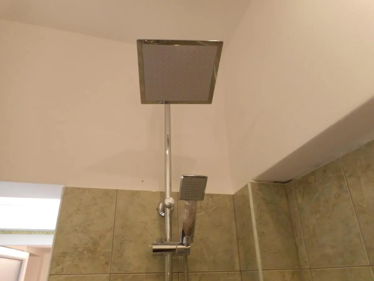 וארנה Central Flat דירה